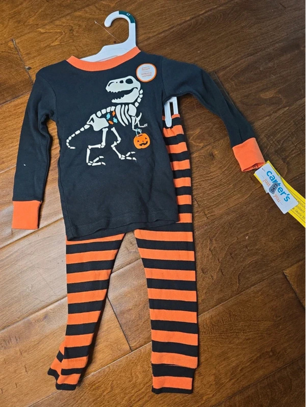 18m brand new halloween pajamas from carter's item, 473G6